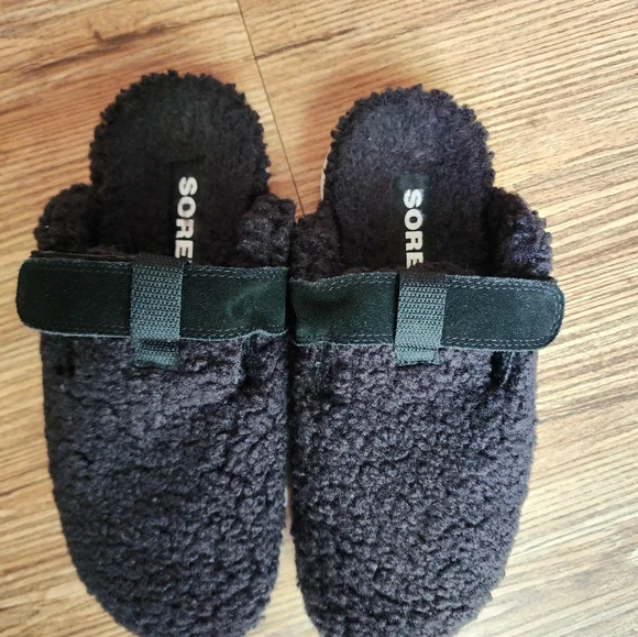 Size 9 - SOREL Viibe Black Faux Shearling Fuzzy Slip-On Shoes - Picture 11 of 14